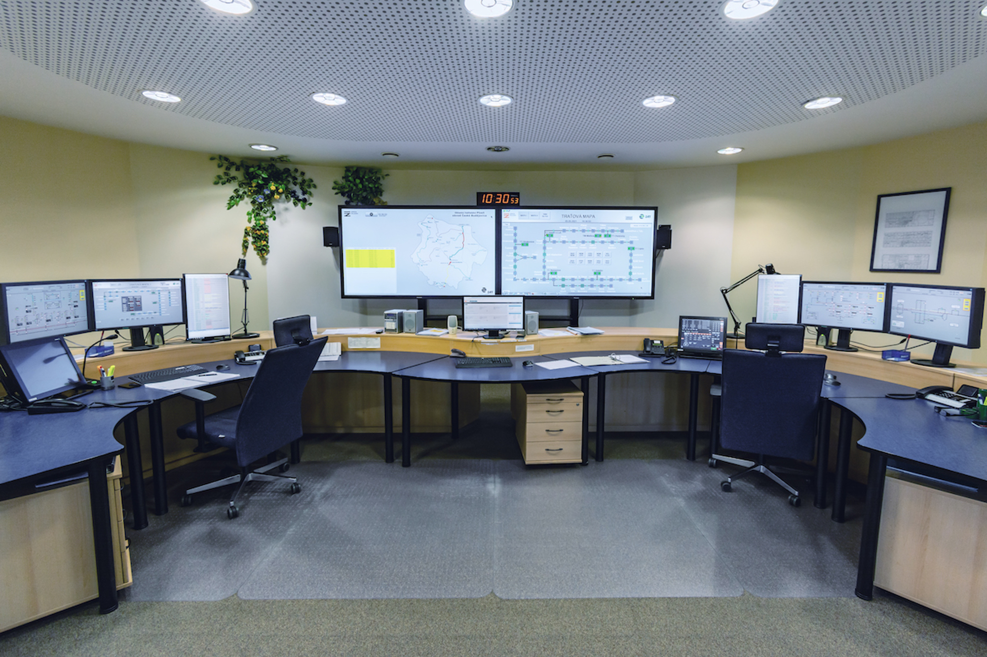 Visualization and control rooms