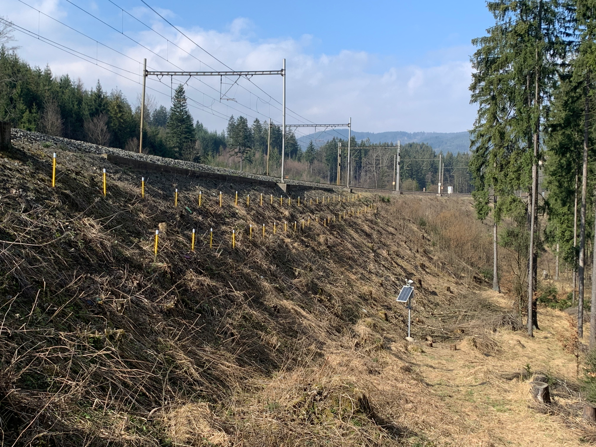 Inteligentní systém ZAT k detekci sesuvu půdy hlídá další železniční trať v ČR